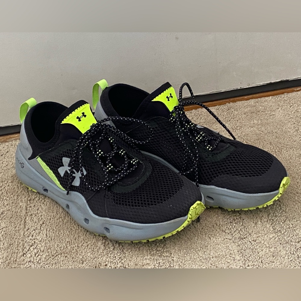 Under Armour Micro G Kilchis Black Athletic Outdoor Fishing Shoes, Size Men's 8